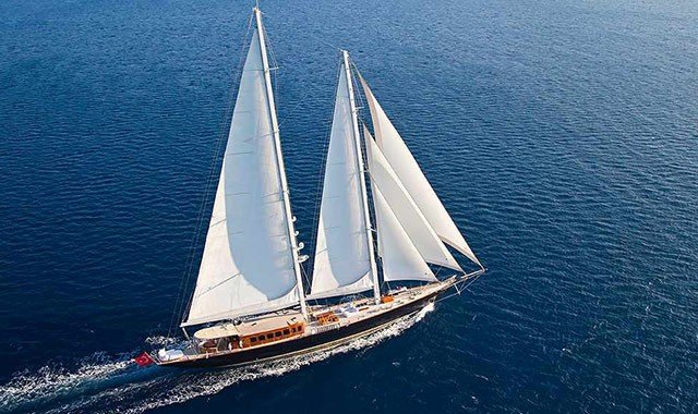 Luxus Segelyacht Charter