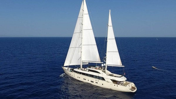 Segelyacht Aresteas