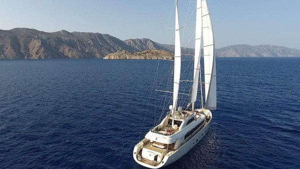 Segelyacht Aresteas