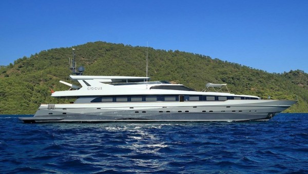 Motoryacht Crocus