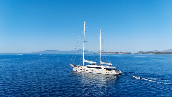 Segelyacht De Love