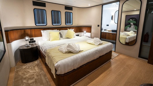 Segelyacht De Love