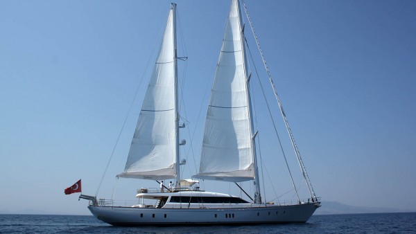Glorious Segelyacht