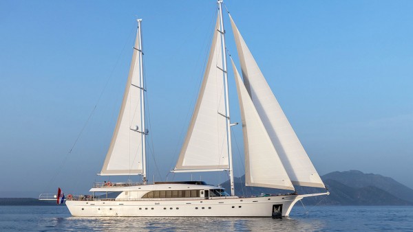 Love Story Segelyacht