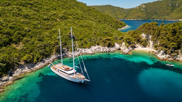 Segelyacht Love Story