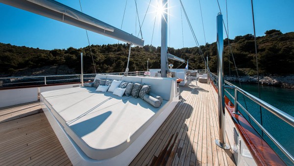 Segelyacht Nocturno