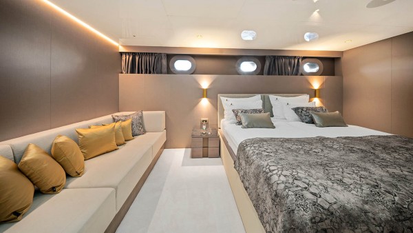 Segelyacht Nocturno