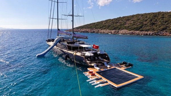 Segelyacht Oguz Khan