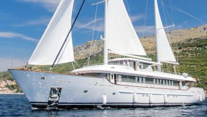 Segelyacht Omnia