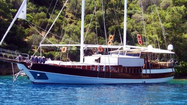 Yuksel Deniz Gulet