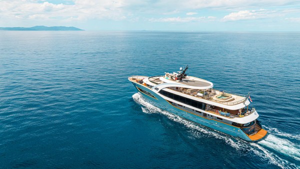 Motoryacht Bella