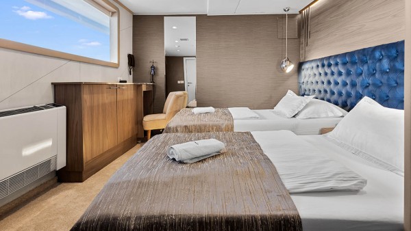 Motoryacht Bella