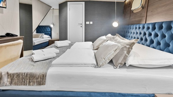 Motoryacht Bella