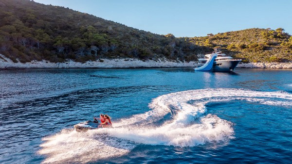 Motoryacht Bella