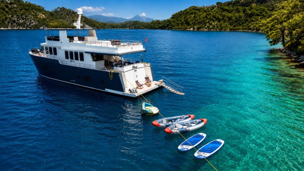 Motoryacht Beluga 1
