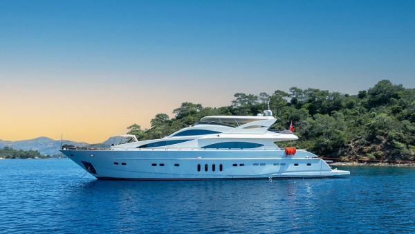 Coral Motoryacht