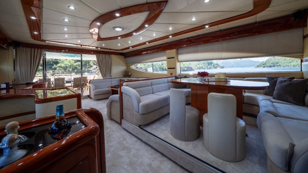 Motoryacht Coral