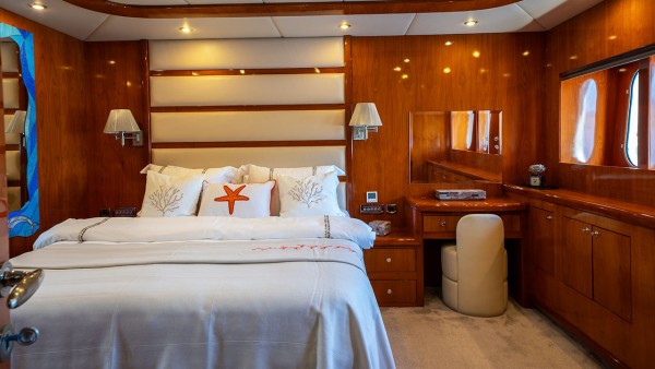 Motoryacht Coral
