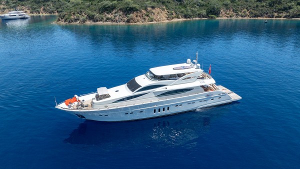 Motoryacht Coral