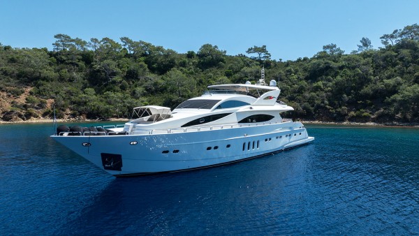 Motoryacht Coral