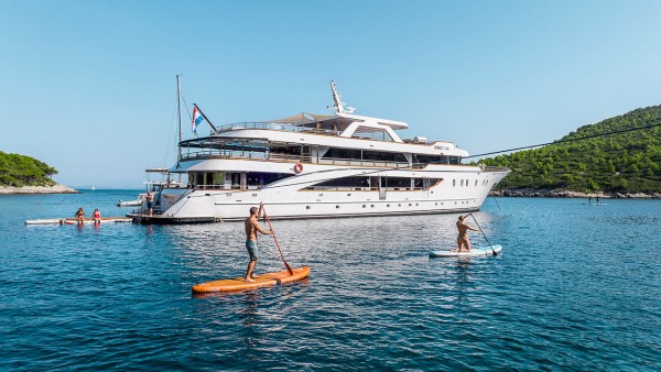 Motoryacht Cristal