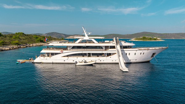 Motoryacht Cristal