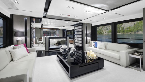 Motoryacht FX