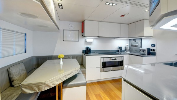 Motoryacht FX