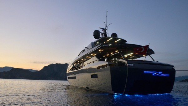 Motoryacht FX 38