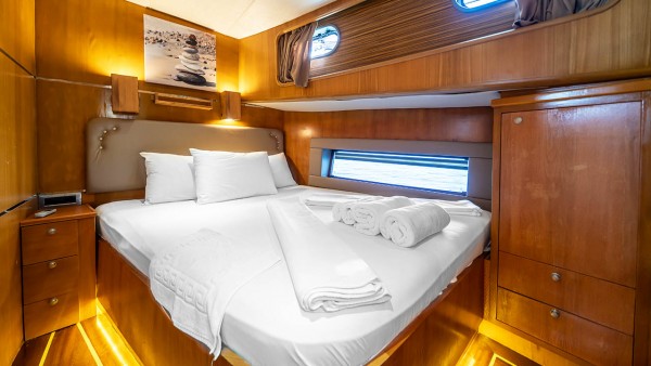 Motoryacht Golden Story