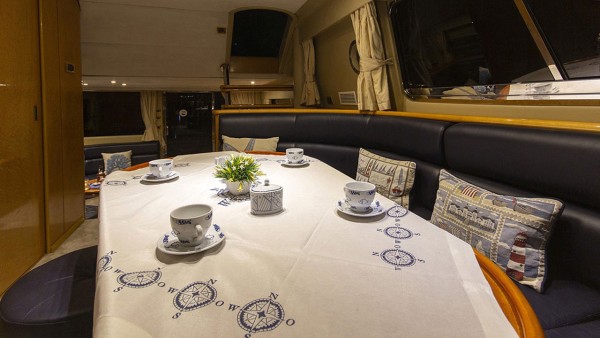 Motoryacht New Dawn