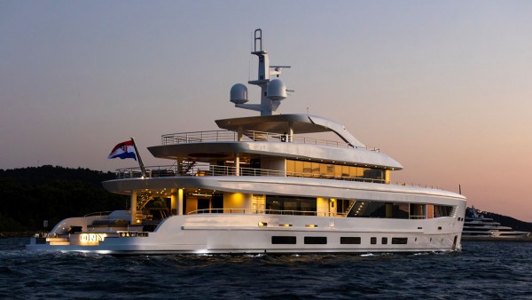 Motoryacht Oriy