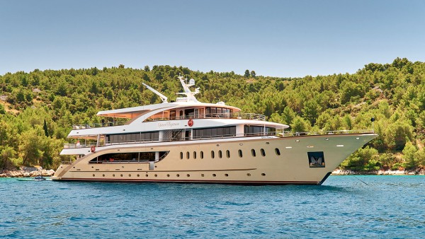 Motoryacht Queen Eleganza