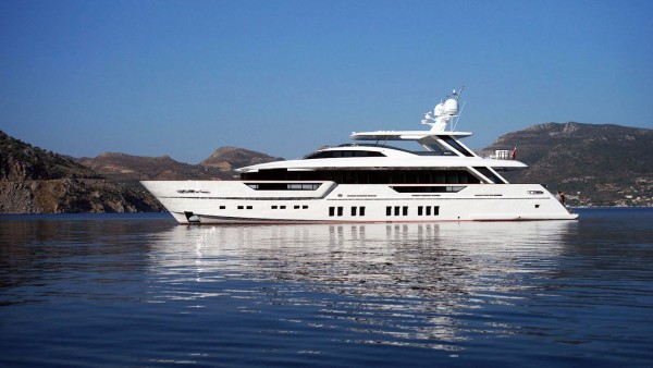 REM Motoryacht