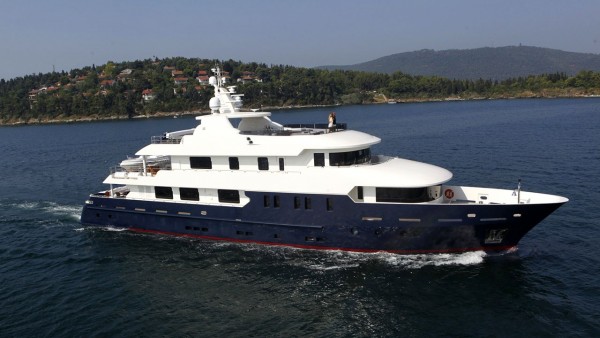 Serenity II Motoryacht