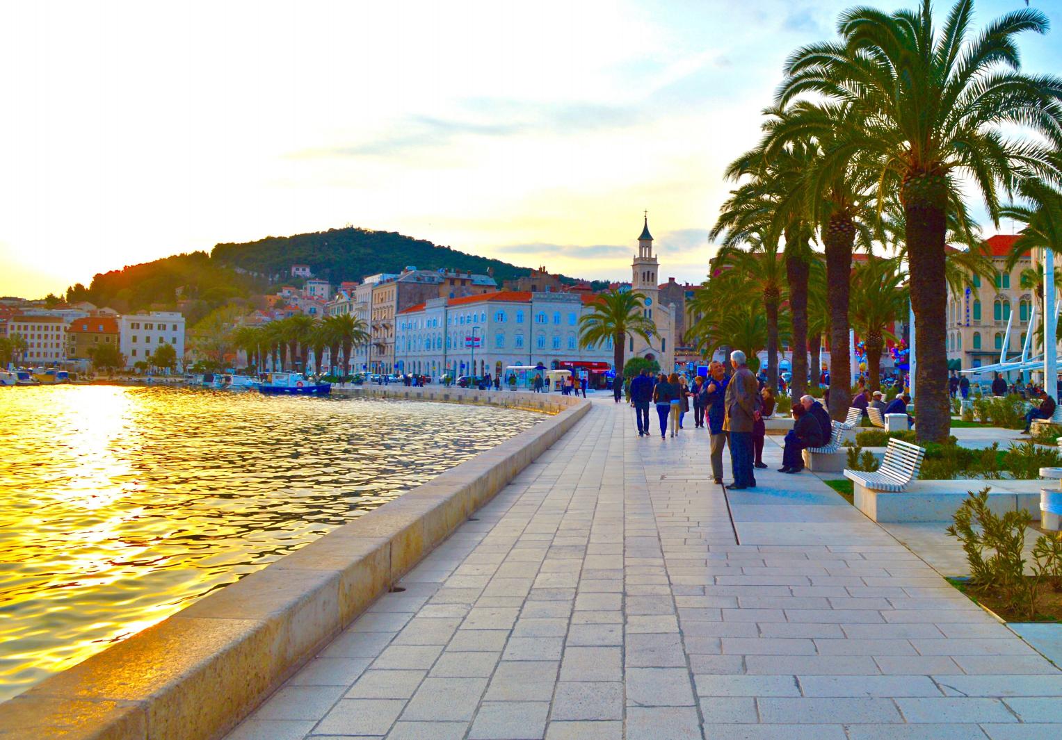 Split Sea Side